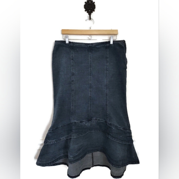 Westbound Dresses & Skirts - WESTBOUND Fun!  Denim Skirt Trumpet Layered Size 16
